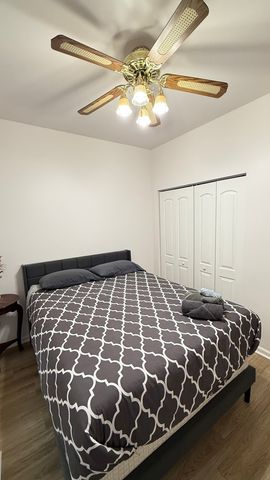 338 E 25TH Place, Chicago, IL 60616