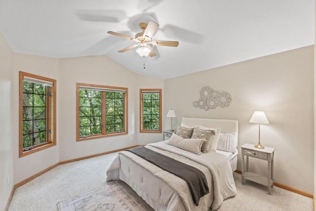 3515 Broken Bow TRAIL, Delafield, WI 53018