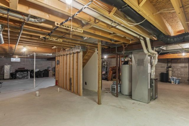 3515 Broken Bow TRAIL, Delafield, WI 53018