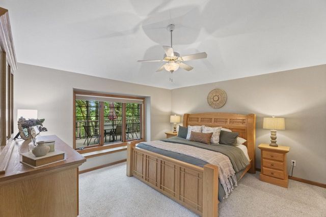 3515 Broken Bow TRAIL, Delafield, WI 53018