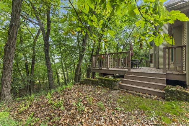 3515 Broken Bow TRAIL, Delafield, WI 53018