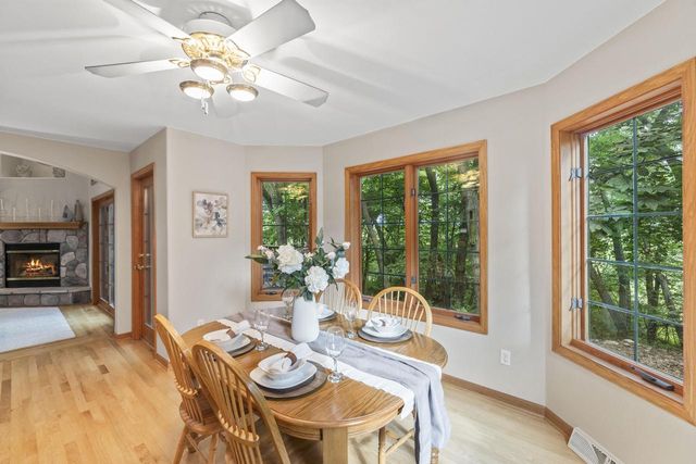 3515 Broken Bow TRAIL, Delafield, WI 53018