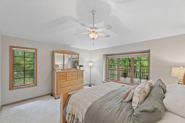 3515 Broken Bow TRAIL, Delafield, WI 53018