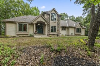 3515 Broken Bow TRAIL, Delafield, WI 53018