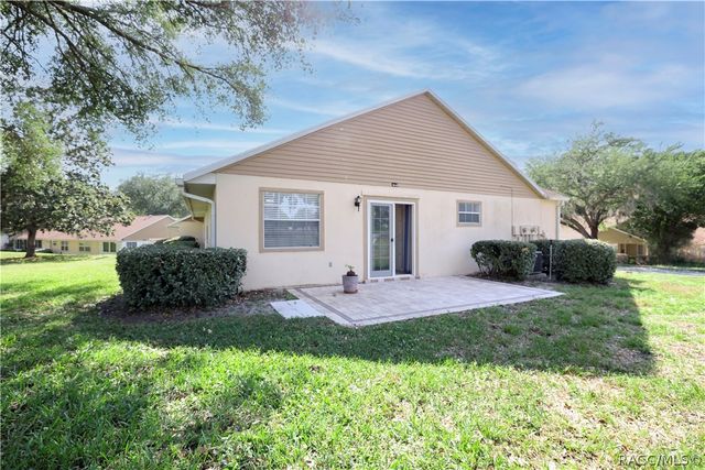 3637 N Laurelwood Loop, Beverly Hills, FL 34465