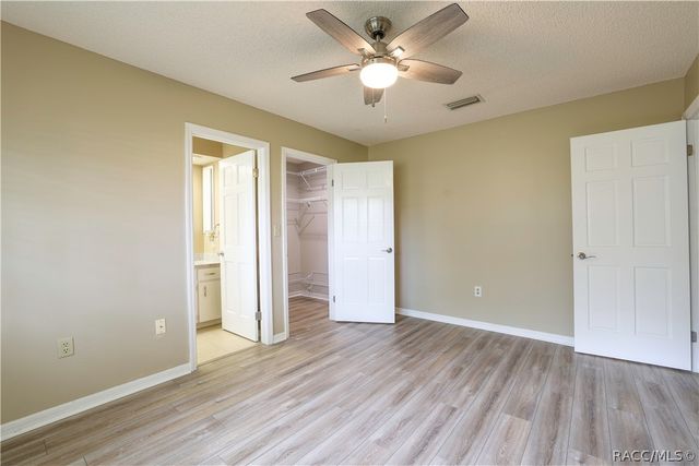 3637 N Laurelwood Loop, Beverly Hills, FL 34465