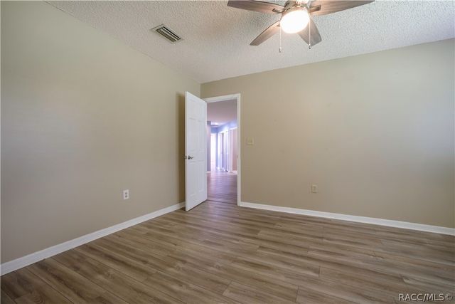 3637 N Laurelwood Loop, Beverly Hills, FL 34465
