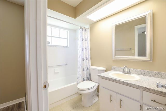 3637 N Laurelwood Loop, Beverly Hills, FL 34465