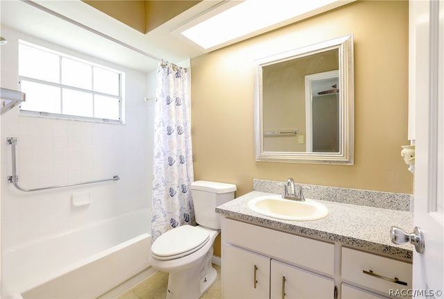 3637 N Laurelwood Loop, Beverly Hills, FL 34465