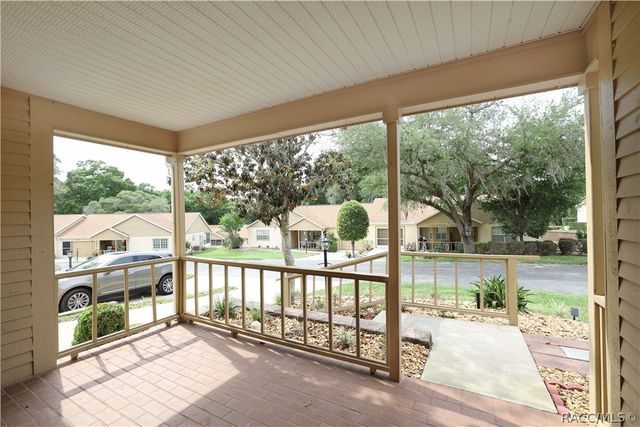 3637 N Laurelwood Loop, Beverly Hills, FL 34465