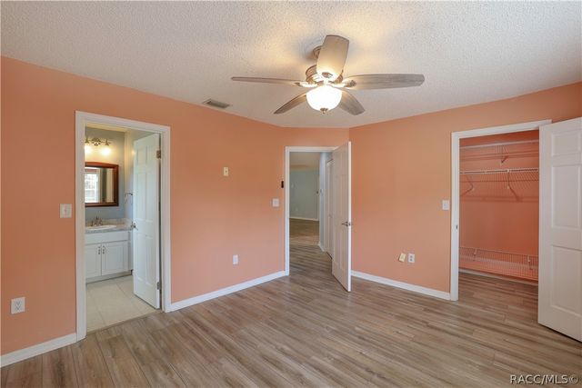 3637 N Laurelwood Loop, Beverly Hills, FL 34465