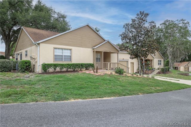 3637 N Laurelwood Loop, Beverly Hills, FL 34465