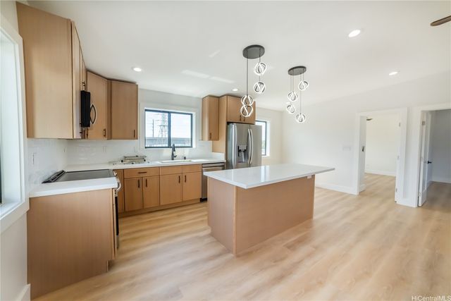 1091 Puu Alani Way, Pearl City, HI 96782