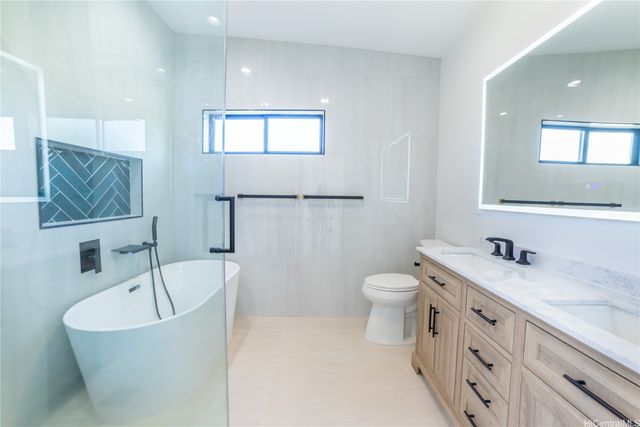 1091 Puu Alani Way, Pearl City, HI 96782