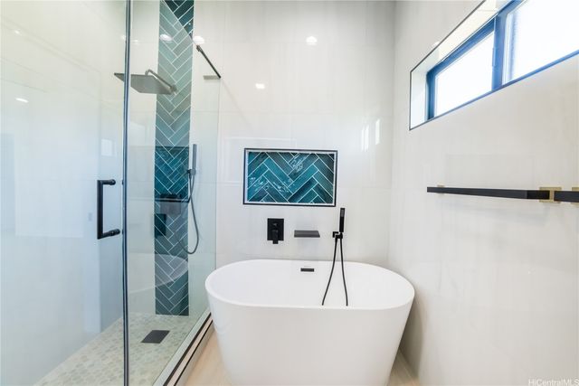 1091 Puu Alani Way, Pearl City, HI 96782