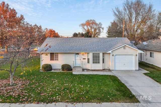 904 E Bird Ave, Nampa, ID 83686