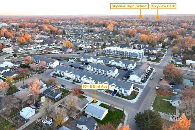 904 E Bird Ave, Nampa, ID 83686