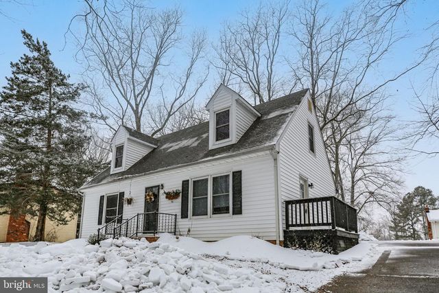 323 BURMAN LN, Fredericksburg, VA 22407