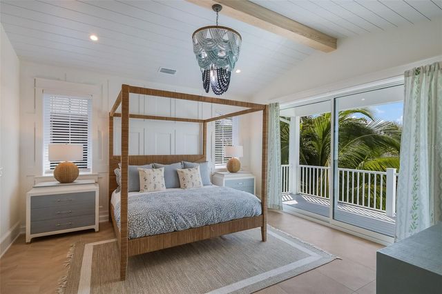 227 S HARBOR DRIVE, Holmes Beach, FL 34217