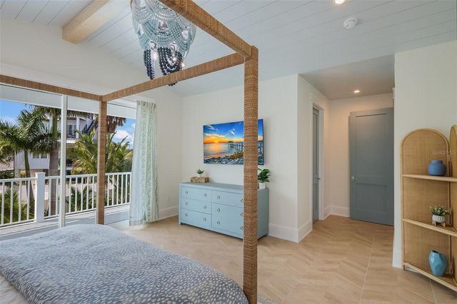 227 S HARBOR DRIVE, Holmes Beach, FL 34217