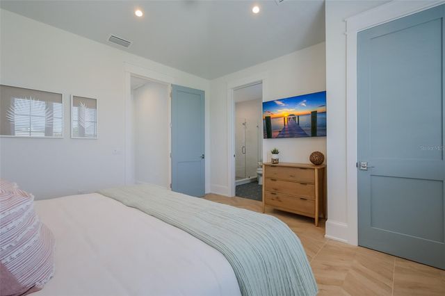 227 S HARBOR DRIVE, Holmes Beach, FL 34217