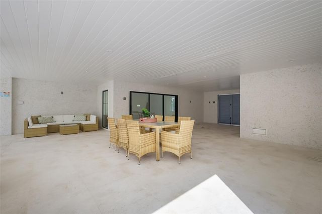 227 S HARBOR DRIVE, Holmes Beach, FL 34217