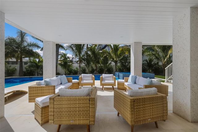 227 S HARBOR DRIVE, Holmes Beach, FL 34217