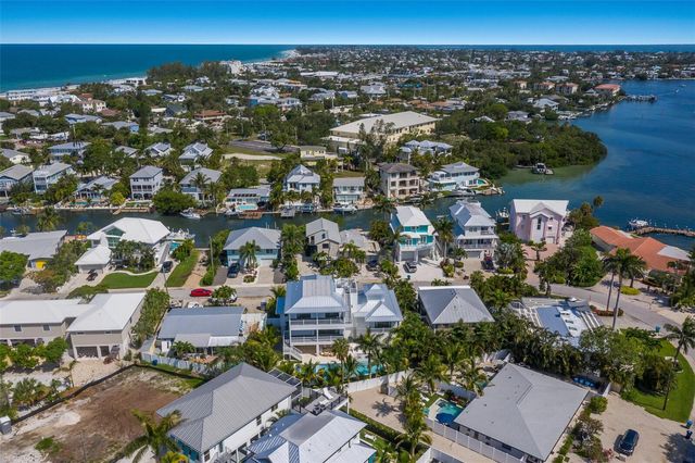 227 S HARBOR DRIVE, Holmes Beach, FL 34217