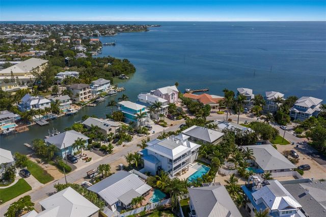 227 S HARBOR DRIVE, Holmes Beach, FL 34217