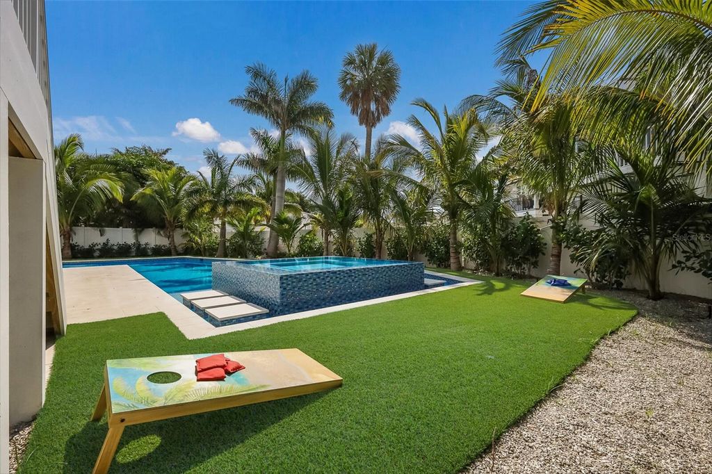 227 S HARBOR DRIVE, HOLMES BEACH, FL 34217 — photo 4