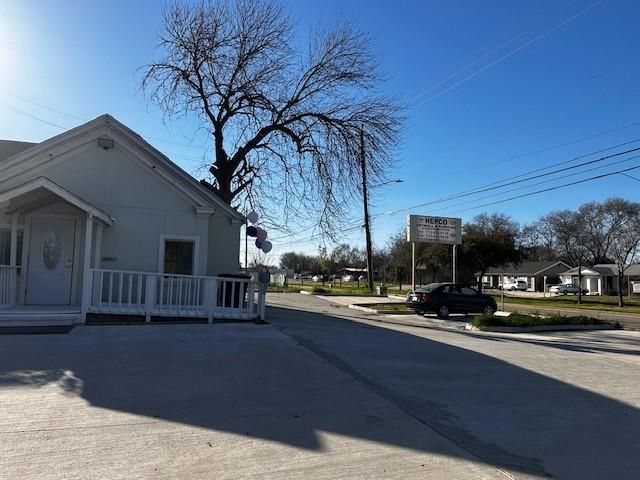 1326 Almeda Genoa Road, Houston, TX 77047