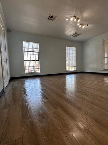 1326 Almeda Genoa Road, Houston, TX 77047
