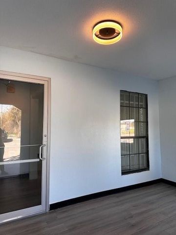 1326 Almeda Genoa Road, Houston, TX 77047