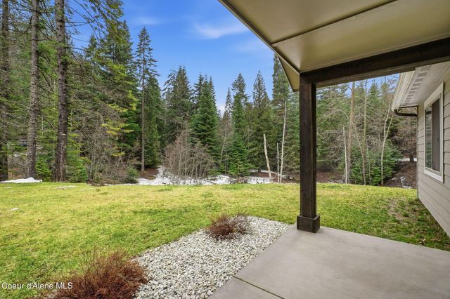 12053 Dufort Rd, Priest River, ID 83856