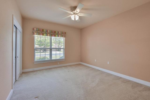 735 Breezeway LN, Georgetown, TX 78633