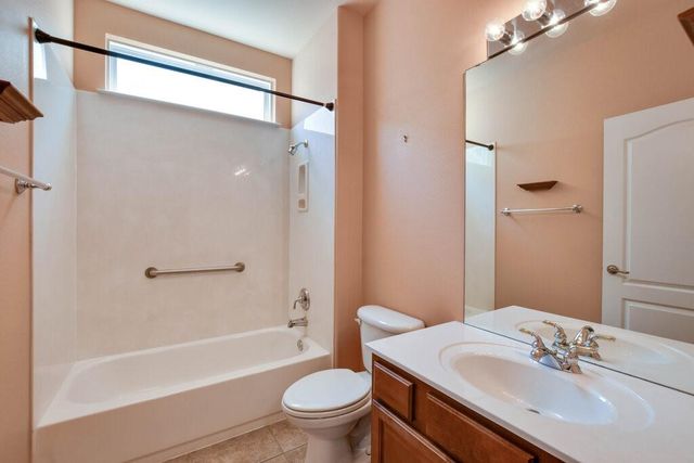 735 Breezeway LN, Georgetown, TX 78633