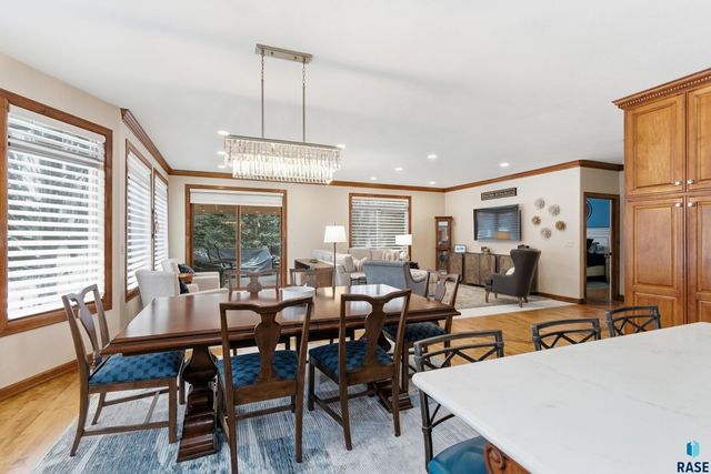 7304 Edinburg Pl Place, Sioux Falls, SD 57108