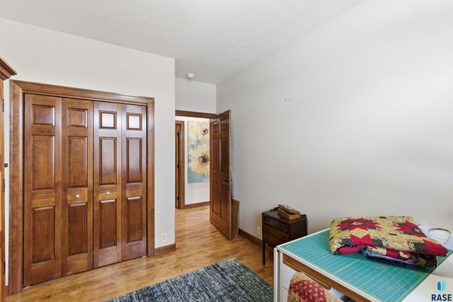 7304 Edinburg Pl Place, Sioux Falls, SD 57108