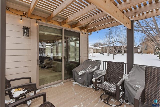 7304 Edinburg Pl Place, Sioux Falls, SD 57108