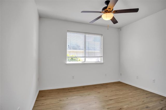 247 San Felipe DR, Kyle, TX 78640