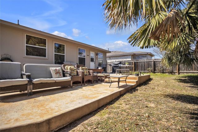 247 San Felipe DR, Kyle, TX 78640