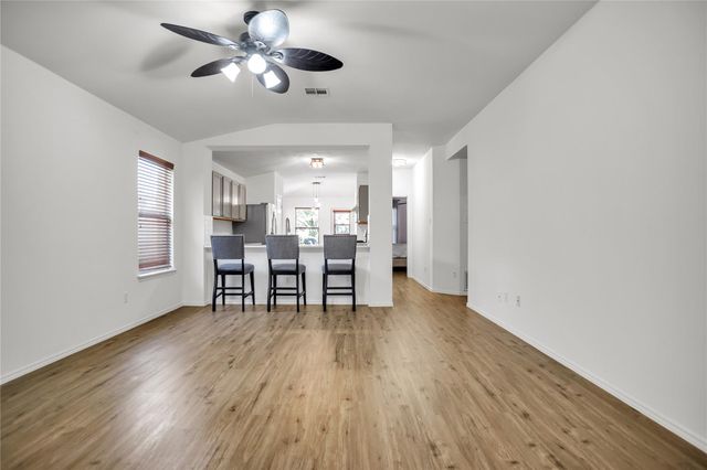 247 San Felipe DR, Kyle, TX 78640