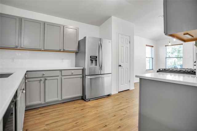 247 San Felipe DR, Kyle, TX 78640
