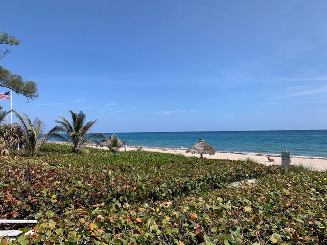 23 Hibiscus Drive I, Briny Breezes, FL 33435