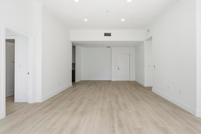 255 Evernia Street 311, West Palm Beach, FL 33401