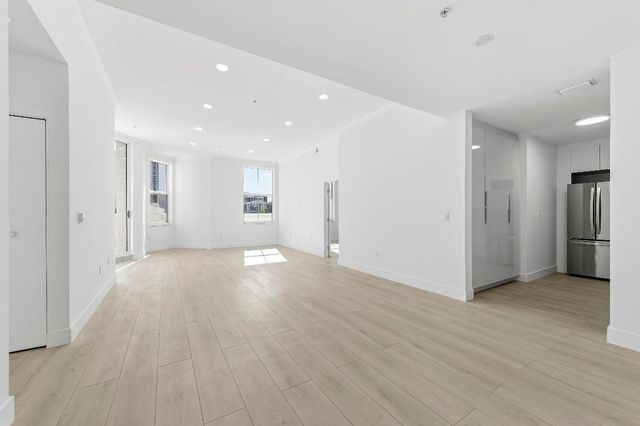 255 Evernia Street 311, West Palm Beach, FL 33401