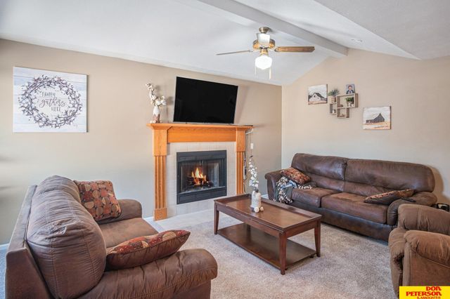 2673 Seaton Avenue, Fremont, NE 68025