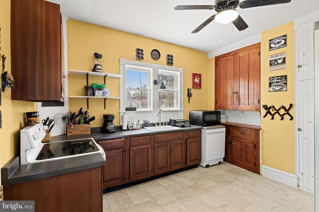 20 N GREENWICH ST, Alloway, NJ 08001