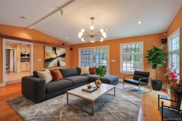 24 Timberline Drive, Huntington, NY 11743