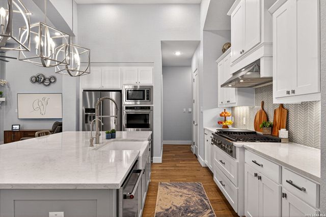 28707 Lucille, Boerne, TX 78006